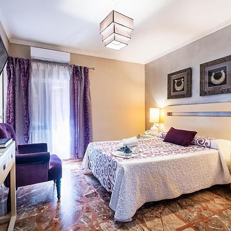 Hotel Ginés Εξωτερικό φωτογραφία